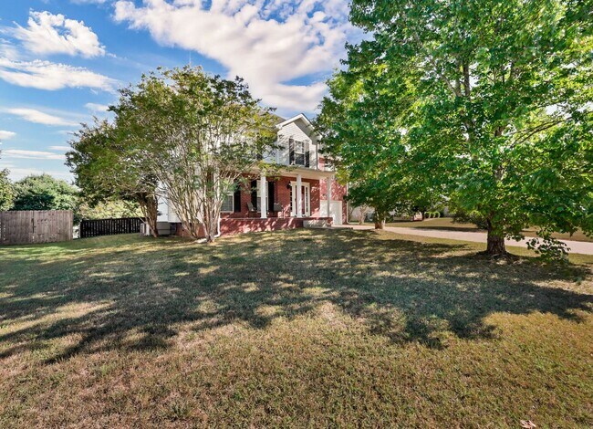 Photo - 3 Bedroom Pet Friendly Home For Rent With ...