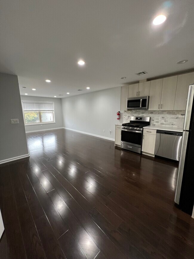 Photo - 158 Fair St Apartments Unit 301