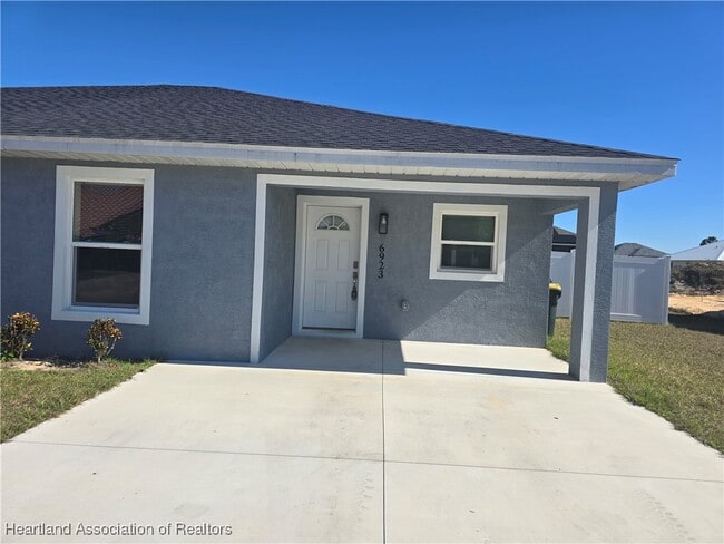 Building Photo - 6923 San Benito Dr