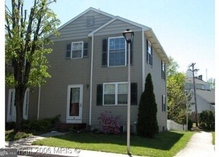 Building Photo - 4 Seton Pl Rental