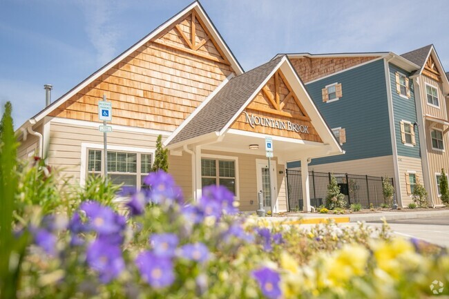 Building Photo - Mountain Brook Rental