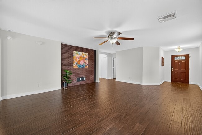 Building Photo - 3406 Huisache Blvd