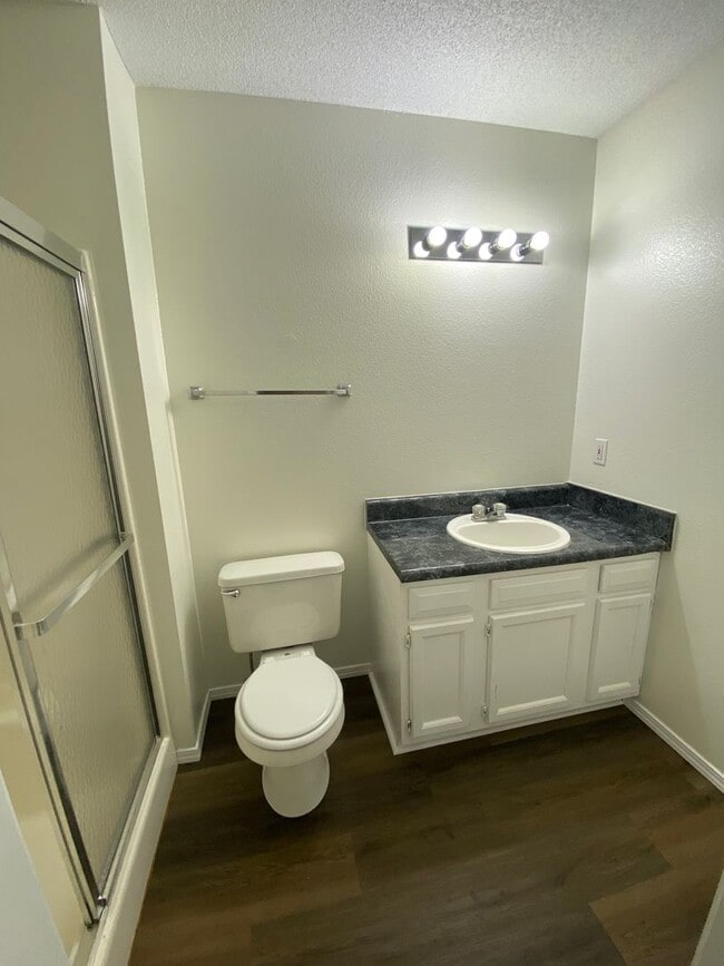 Photo - 3 Bed 2 Bath House