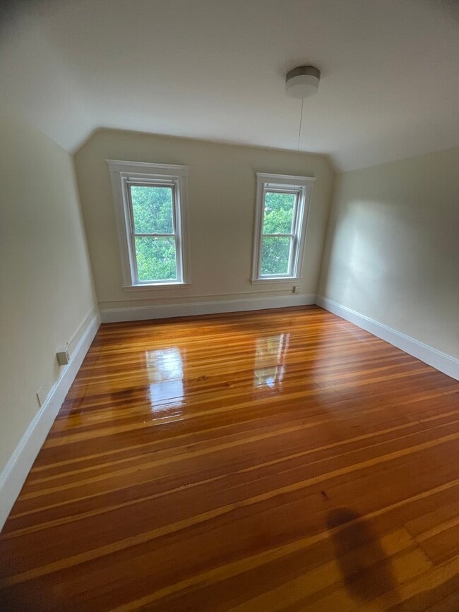 17 Egerton Rd Unit 1