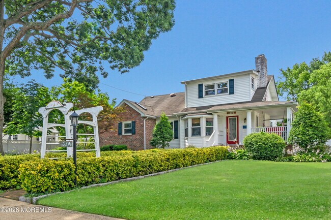 Photo - 1209 16th Ave