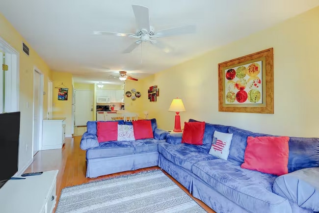 Photo - 45 Folly Field Rd Unit 8G