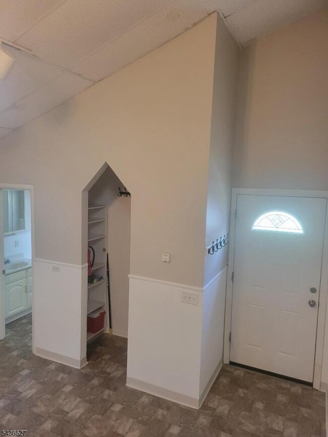 Photo - 14 Haskell Ave Unidad A