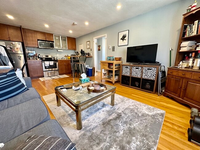 Photo - 50 Gardner St