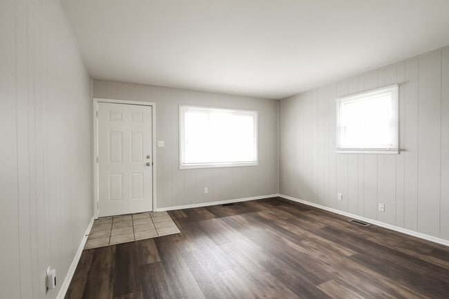 Photo - 8849 Kathleen St