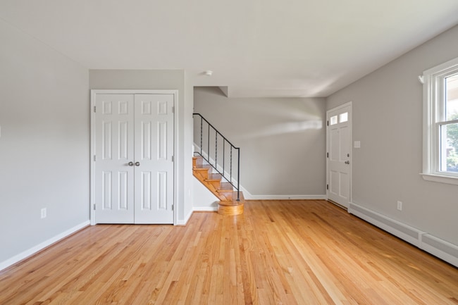 Photo - 707 Fairview Ave