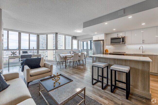 1BR, 1BA - 739SF - Living Room