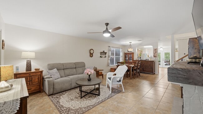 Photo - 2909 Ashwood Rd