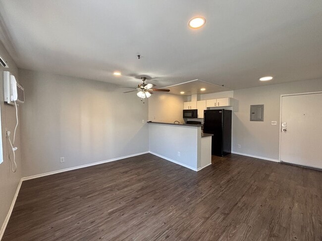 Photo - 700 S. Berendo Ave