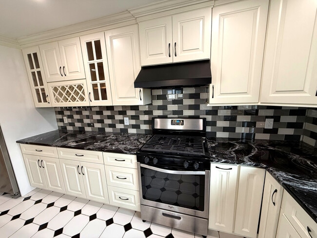 Photo - 44 Willow Wood Ct Unit 1