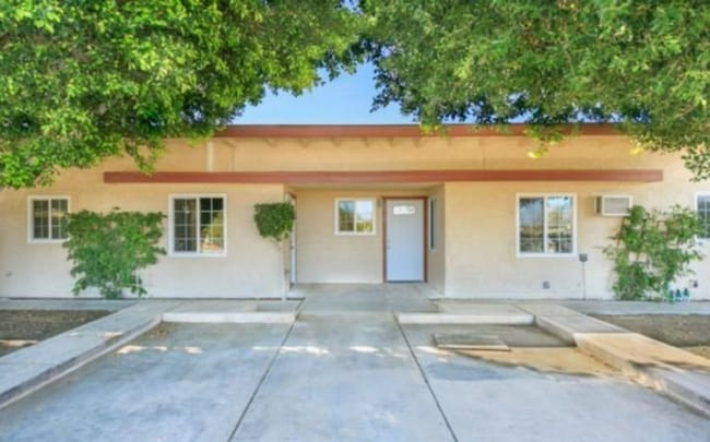 Building Photo - 3913 E Calle De Ricardo