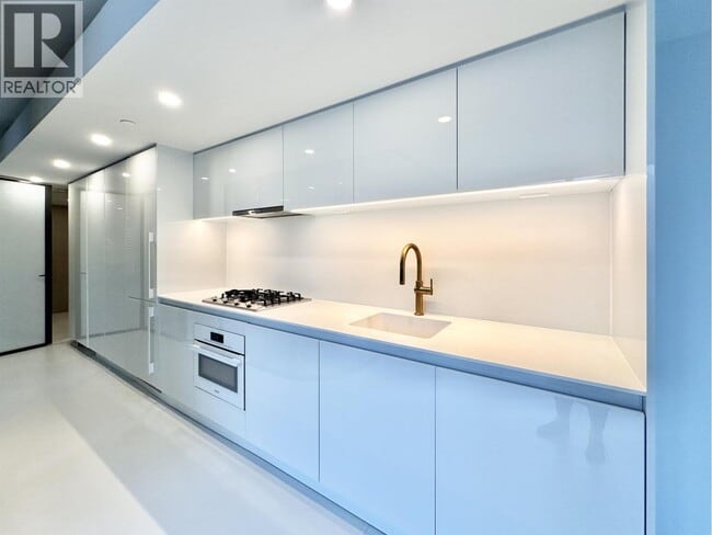 Photo - 1033 Nelson St