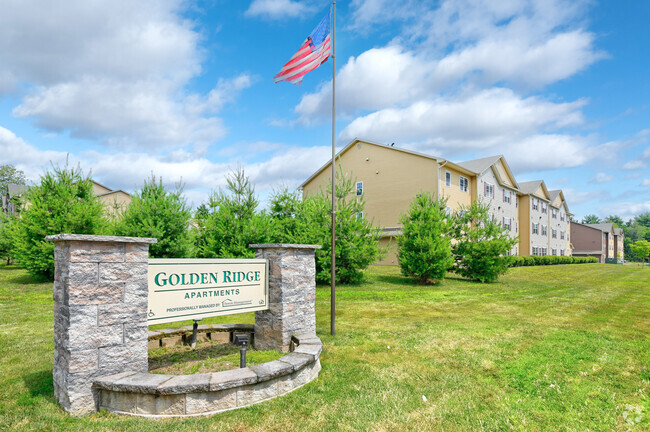 Golden Ridge Apartments - Golden Ridge Apartments