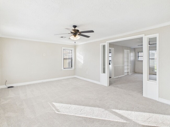 Photo - 1307 NW Maple Ave