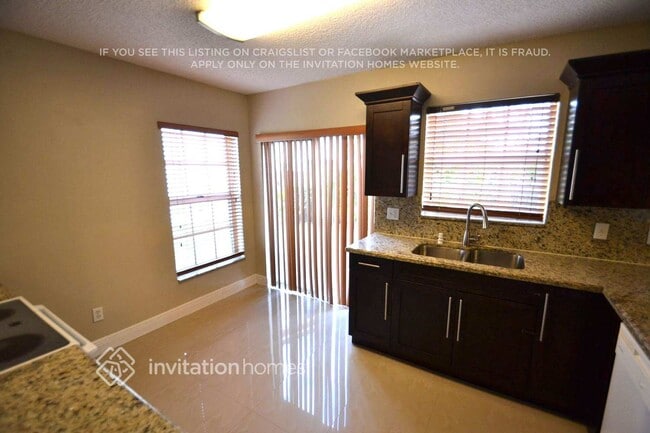 Photo - 15400 SW 59th St