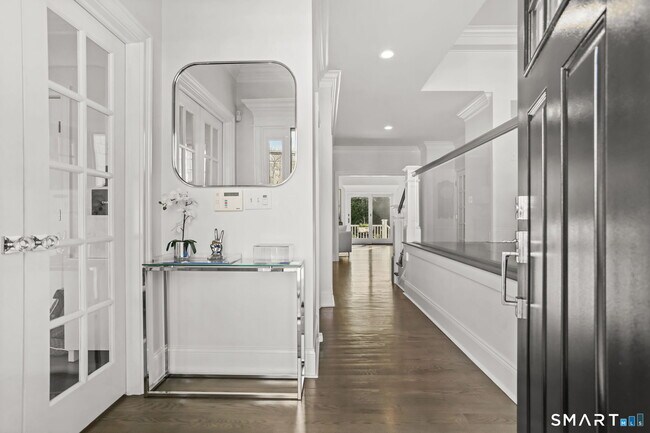 Photo - 228 Eastlawn St
