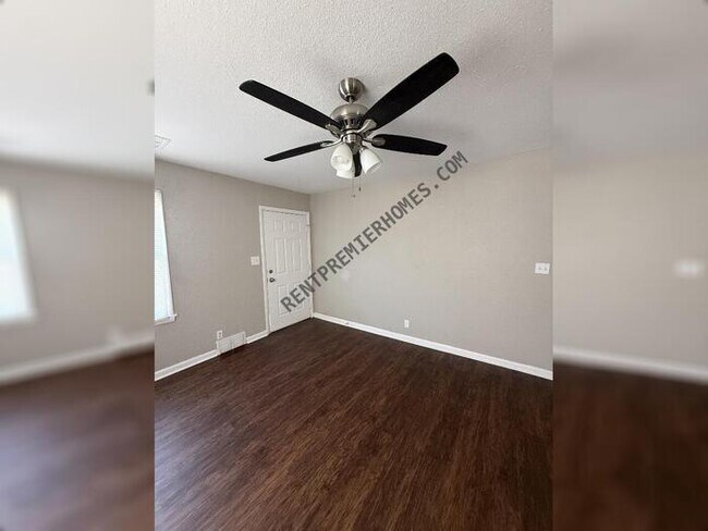 Photo - 3121 N Lindsay Ave