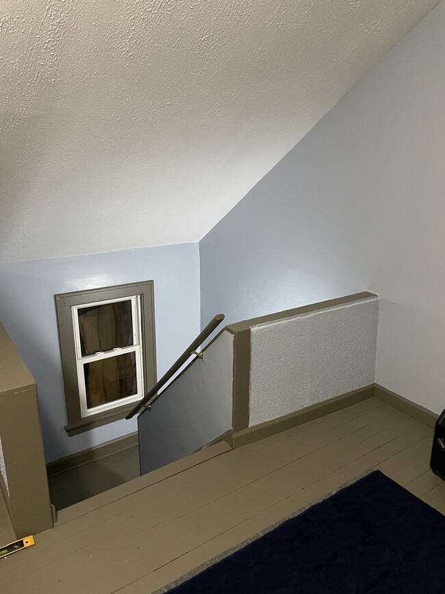 Photo - 4109 Oak Park Ave Unit Upstairs Room Rental