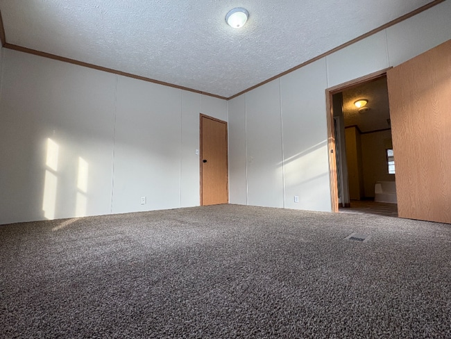 Photo - 134 Scarlet Oak Ln