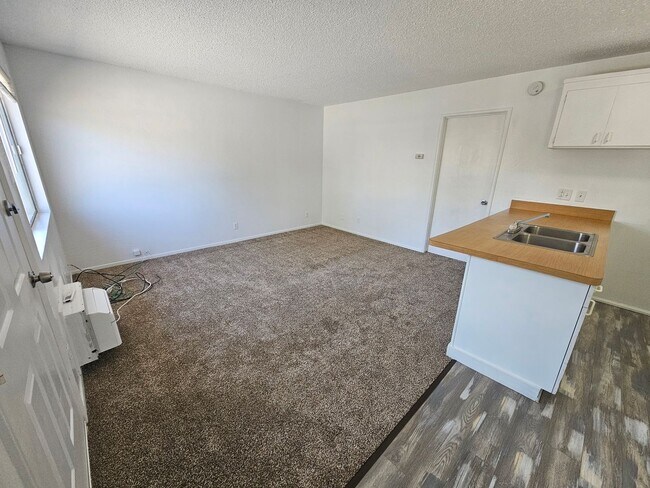 Photo - 1 Bedroom 1 Bath Triplex Unit in Los Molinos! Unit #3