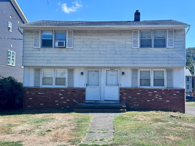 Building Photo - 40 Mettler St Unit 2 Rental
