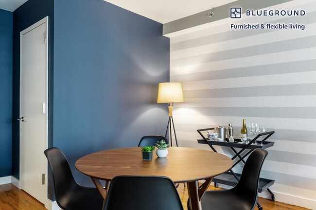 Photo - 101 W 15th St Unit FL4-ID135