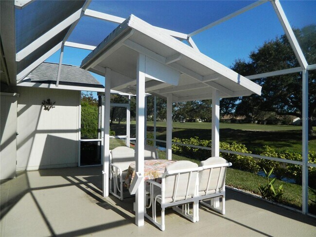 Photo - Home on the golf course