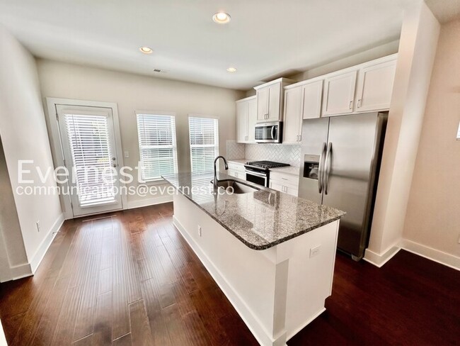 Photo - 3783 Oxford Cir