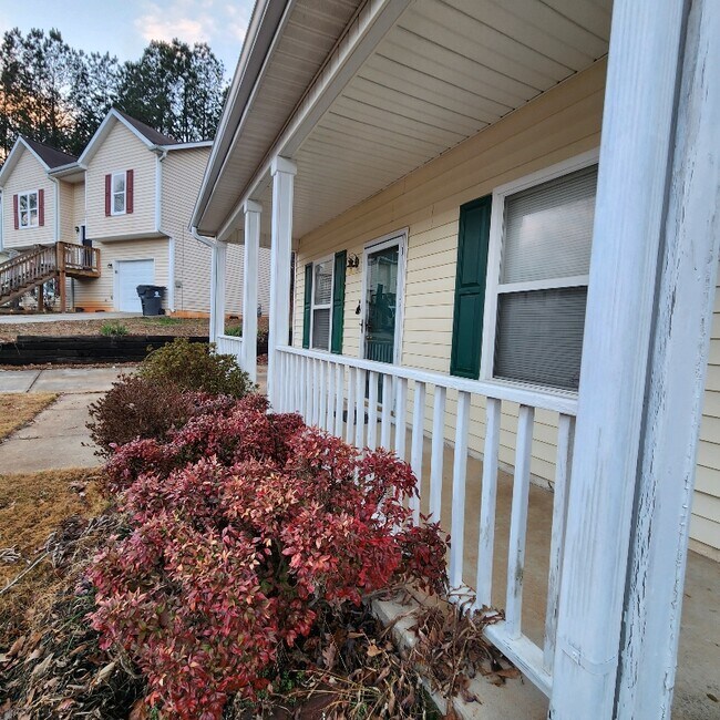 Photo - 200 Glynn Addy Dr