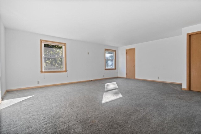 Sala de estar - 1651 N 116th St Unidad 1651