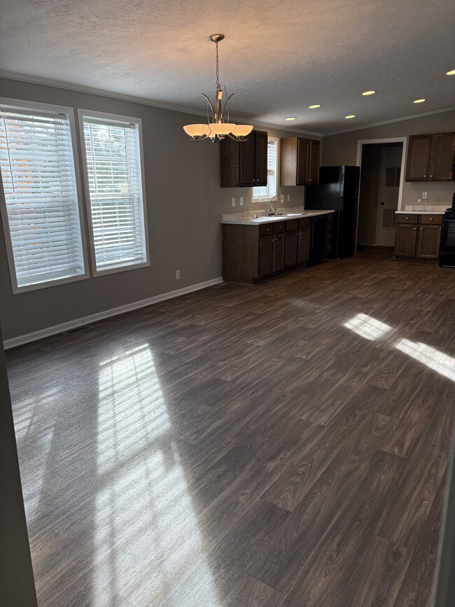 Photo - 11097 Indianwood Ct