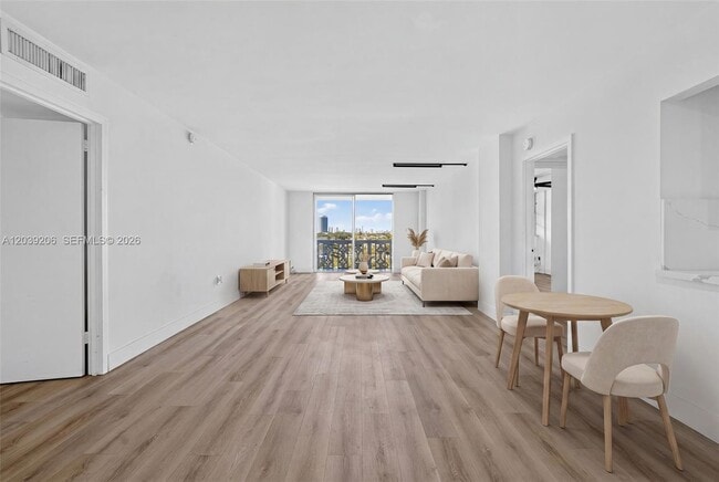 Photo - 13155 Ixora Ct Unit 512