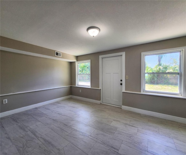 Photo - 8562 94th Ave