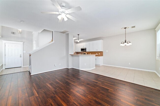 Photo - 87 E Stedhill Loop