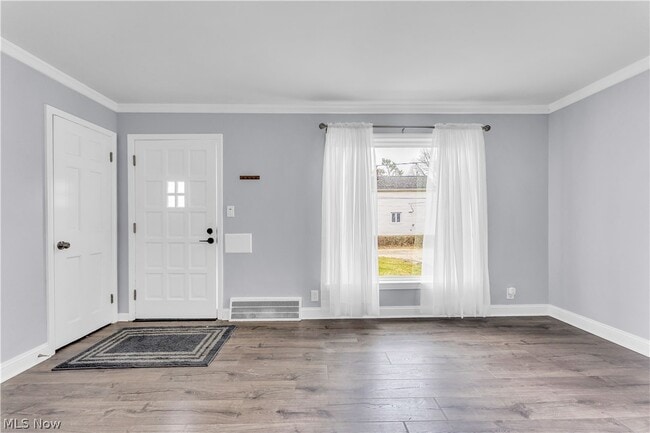 Photo - 19205 Pasnow Ave