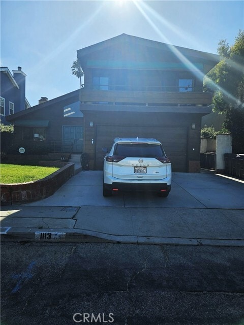 Building Photo - 1113 Steinhart Ave