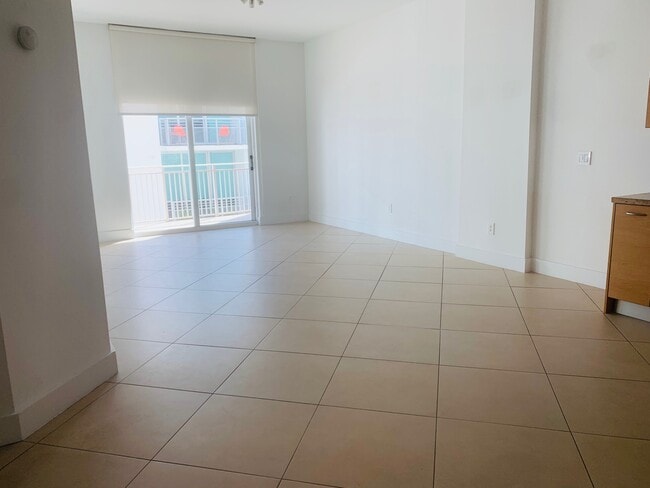 Photo - 2275 Biscayne Blvd Blvd