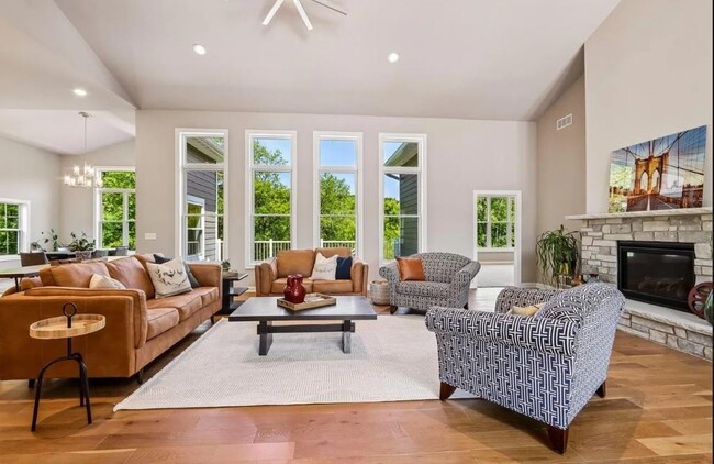 Building Photo - 1468 Serenity Ct
