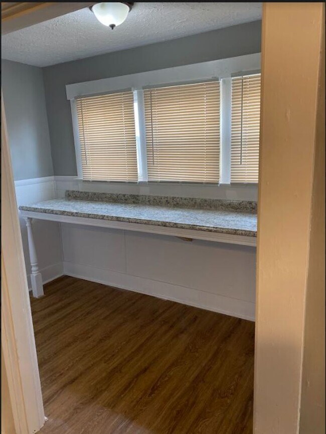 Photo - 211 N Walnut St Unit 211 1/2