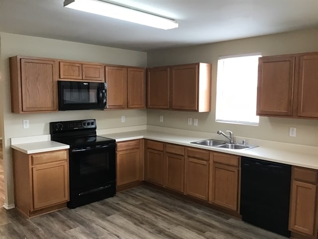 Photo - 1620 Baxter Springs Dr