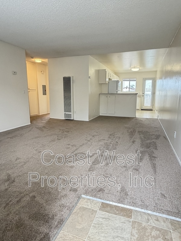 Photo - 495 Chestnut Ave