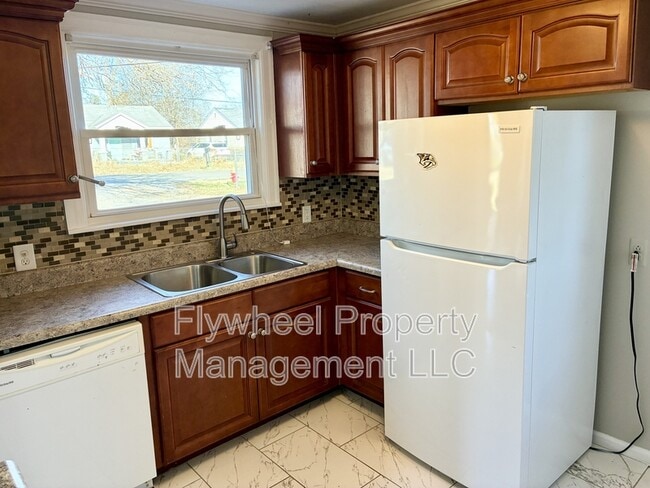 Photo - 81 Elberta St