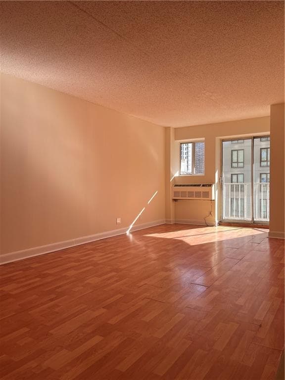 Building Photo - 2955 Shell Rd Unit 3J