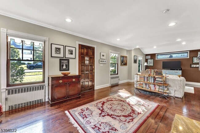 Photo - 19 Forest Dr House