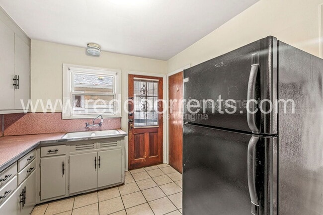 Photo - 4925 Crittenden Ave