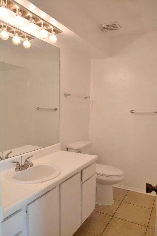 1 Bedroom Flat Vanity